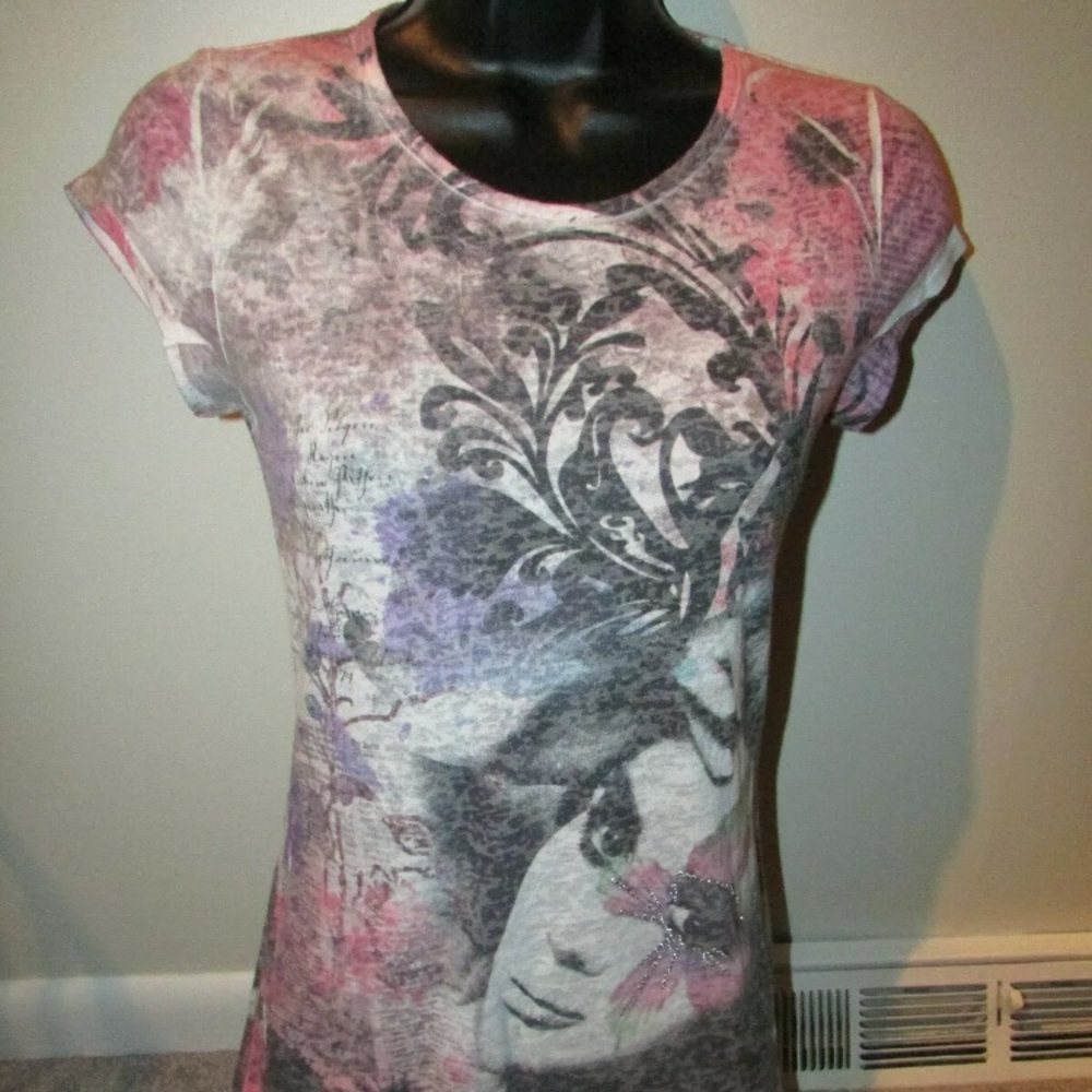 Mi Manchi pink white purple graphic t-shirt sz xs